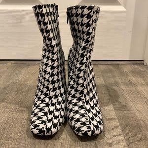 Houndstooths booties — worn once